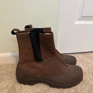 Crocs Greeley Slip On Sherpa Lined Leather Boots In Brown Men’s Size 8